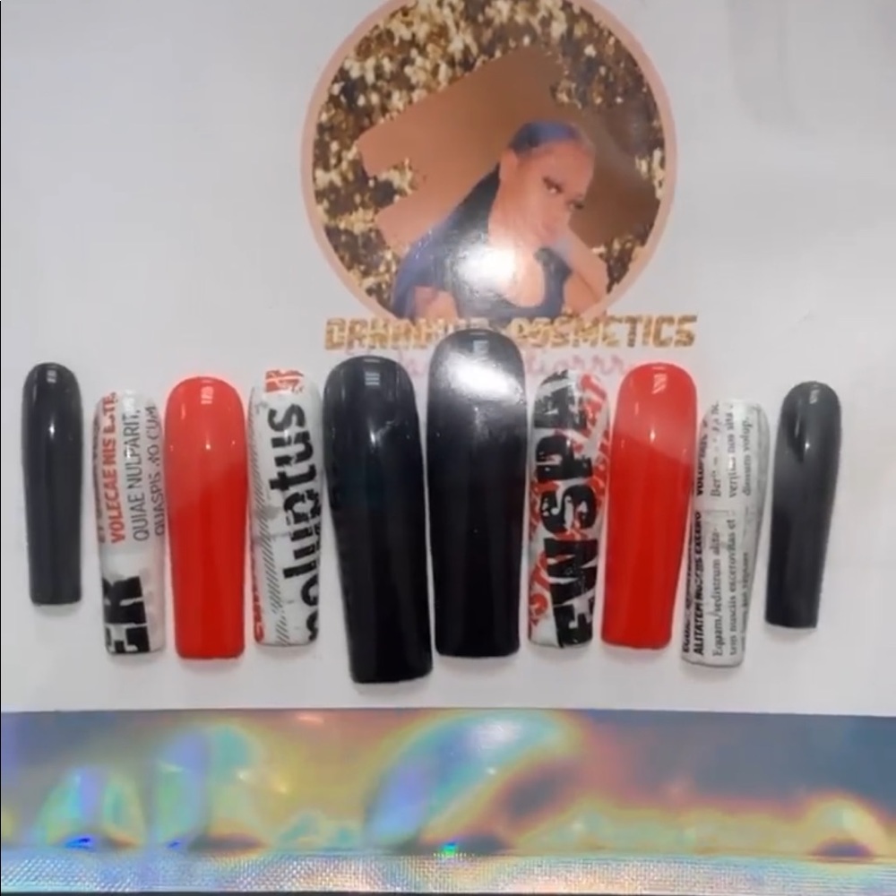 Press on nails by DanaDiorcosmetics on Instagram